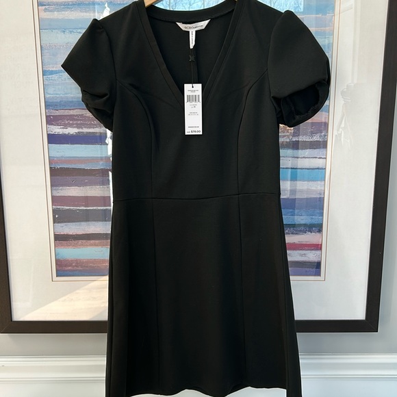 BCBGeneration Mini Dress Size M NWT - Picture 3 of 3